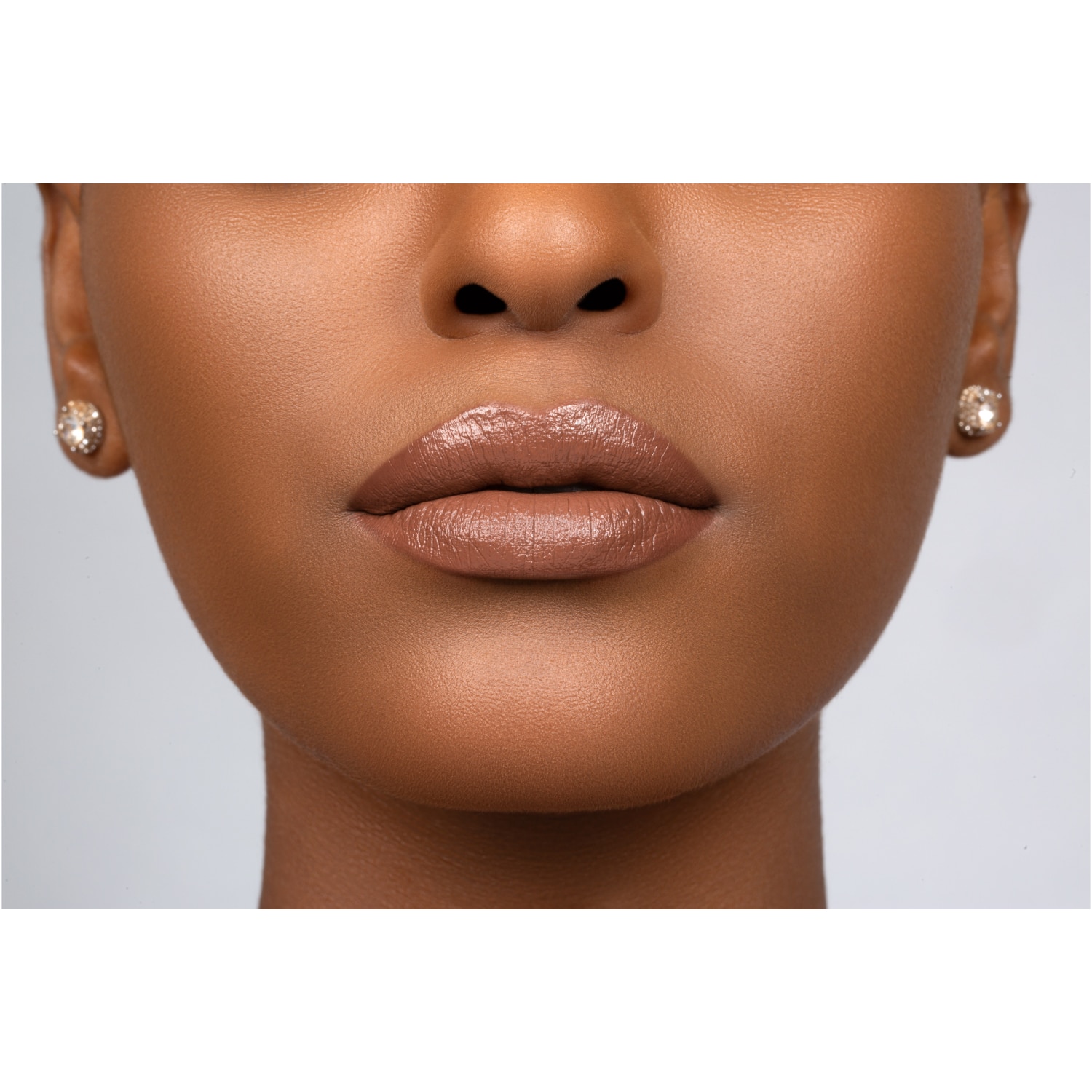 I NEED A NUDE LIP CRAYON (LÁPIZ MATE PARA LABIOS)